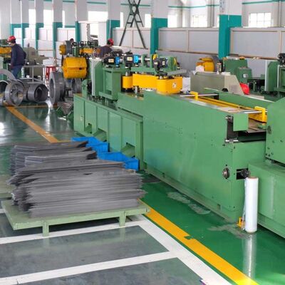 300mm Genişliği Transformör Çekirdek Kesme Makinesi, Silikon Çelik için Step-Lap Kesme ve Entegre Punching