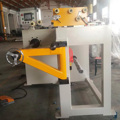 PLC Kontrol Sistemi ve 0.75KW Servo Motoru ile 800mm Maksimum Çapraz Genişliği Transformör Bobin Dolaştırma Makinesi