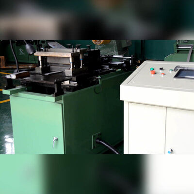 Otomatik çekirdek kesme makinesi 120m / min kesme hızı ile 0.23 ~ 0.5mm silikon çelik şeridi ve PLC kontrolü